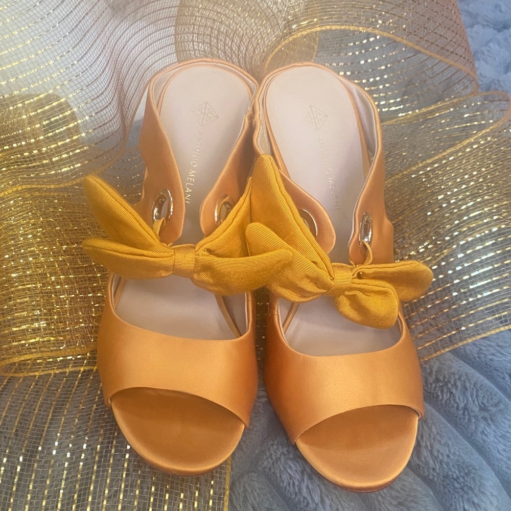 ANTONIO MELANI Golden Satin Mules with Bow Accent